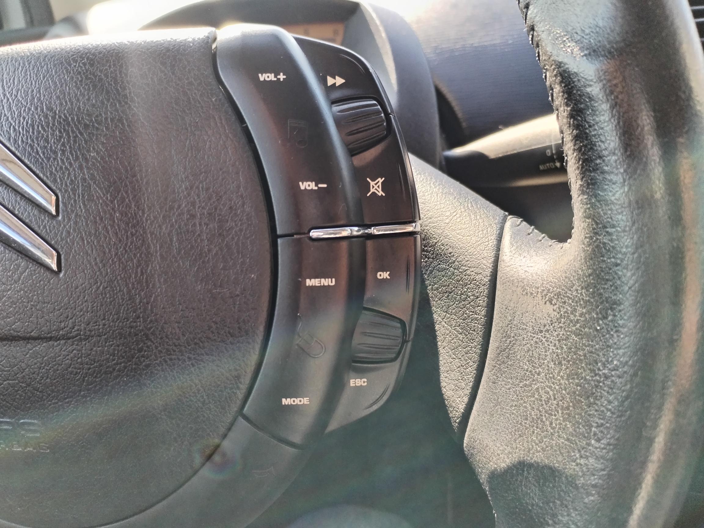 CITROEN         C4