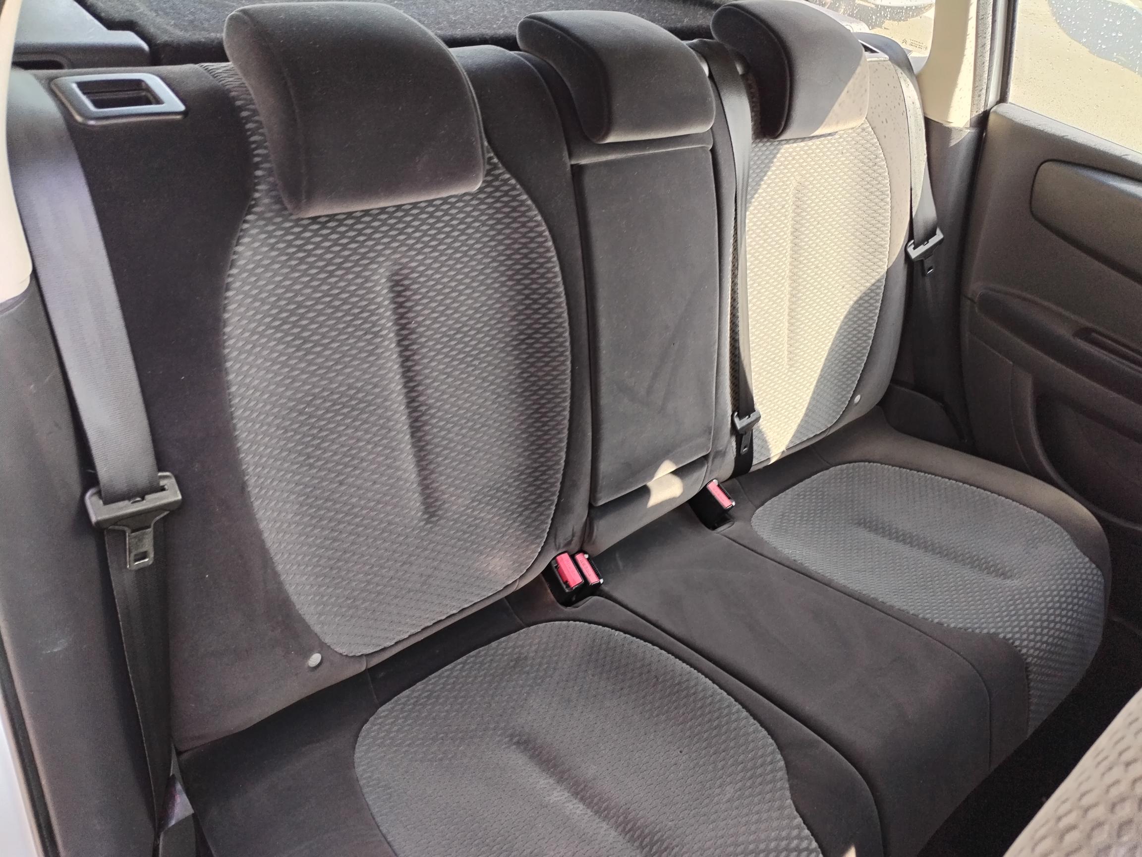CITROEN         C4