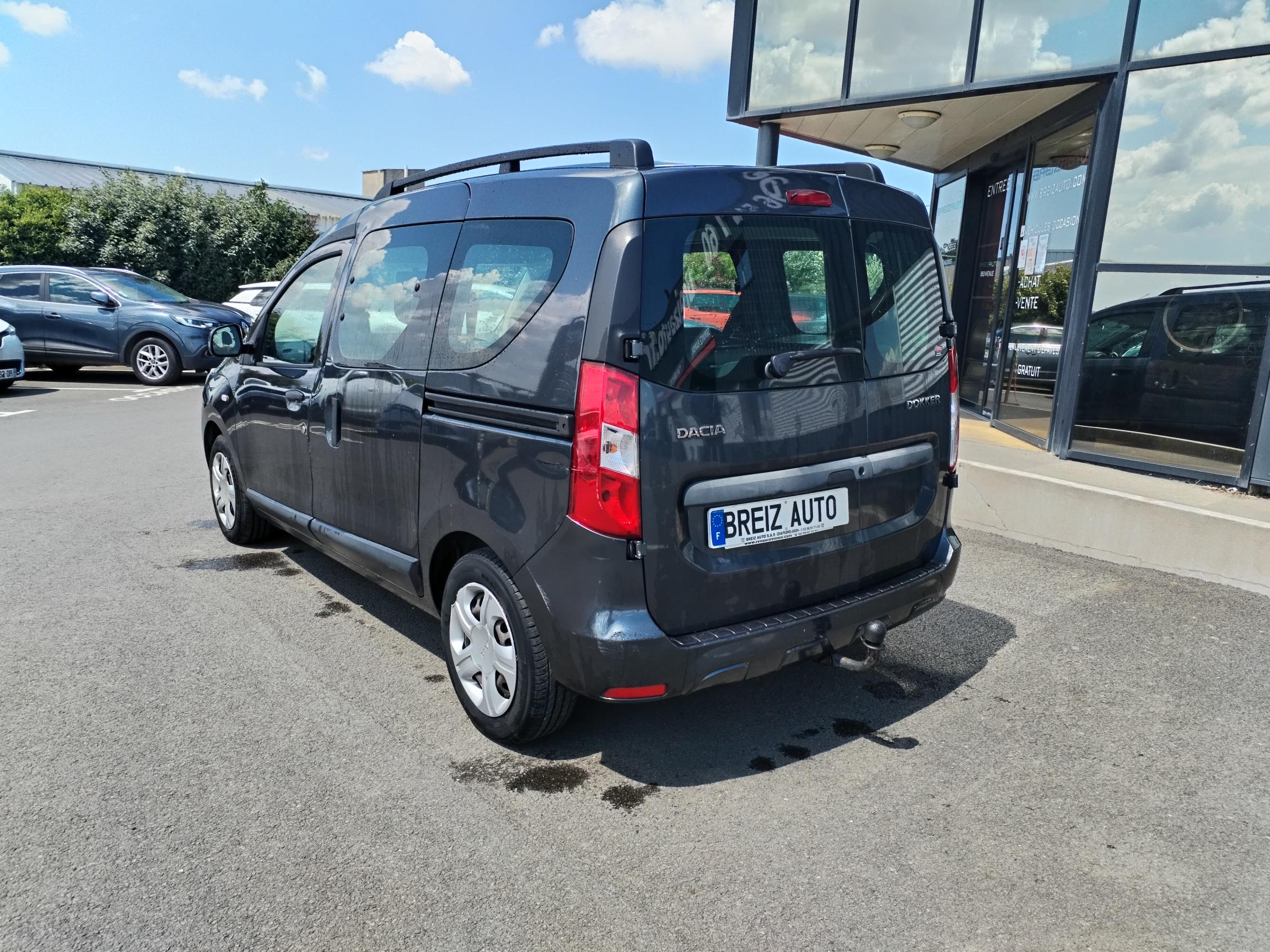 DACIA           DOKKER