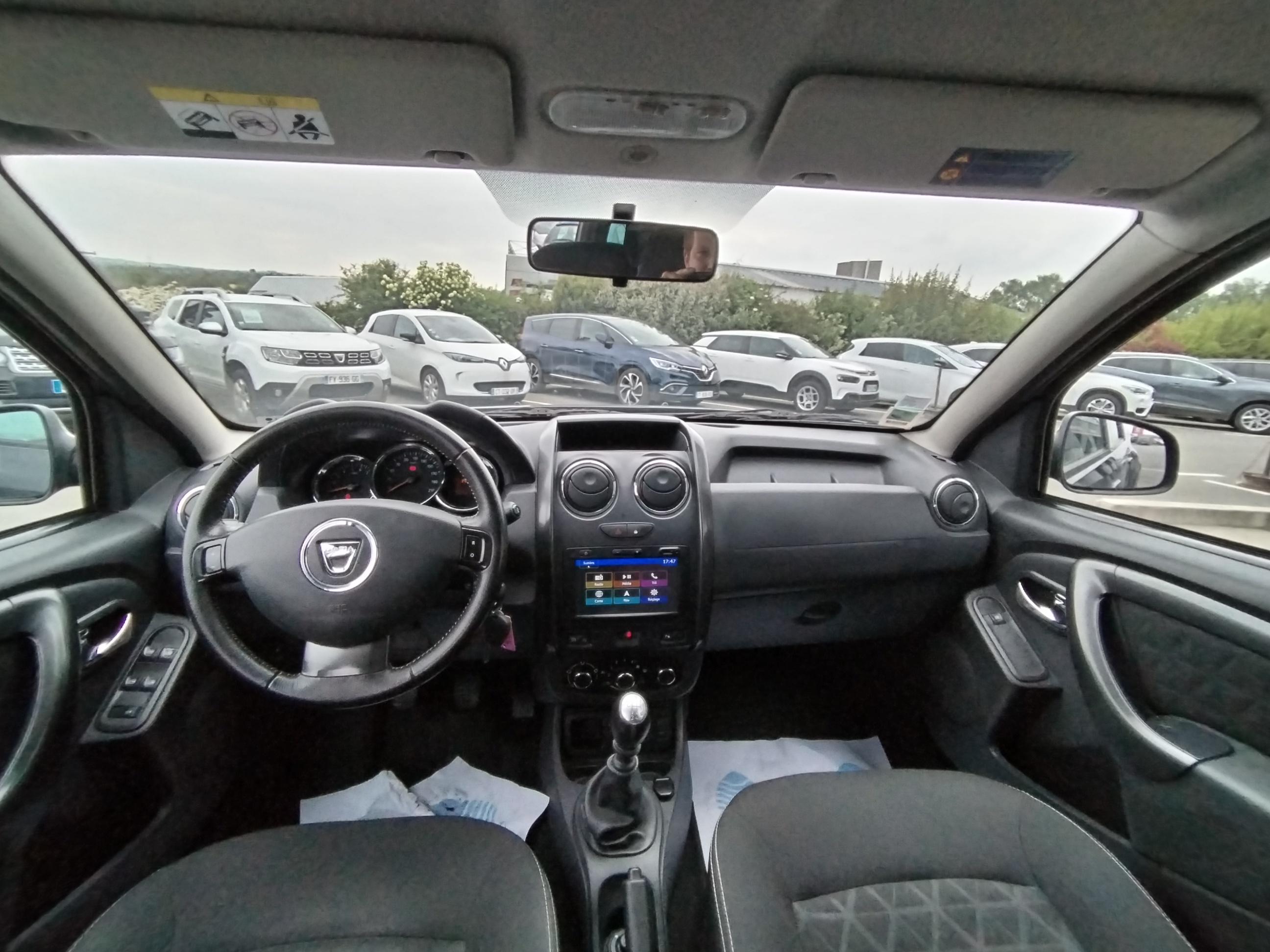 DACIA           DUSTER