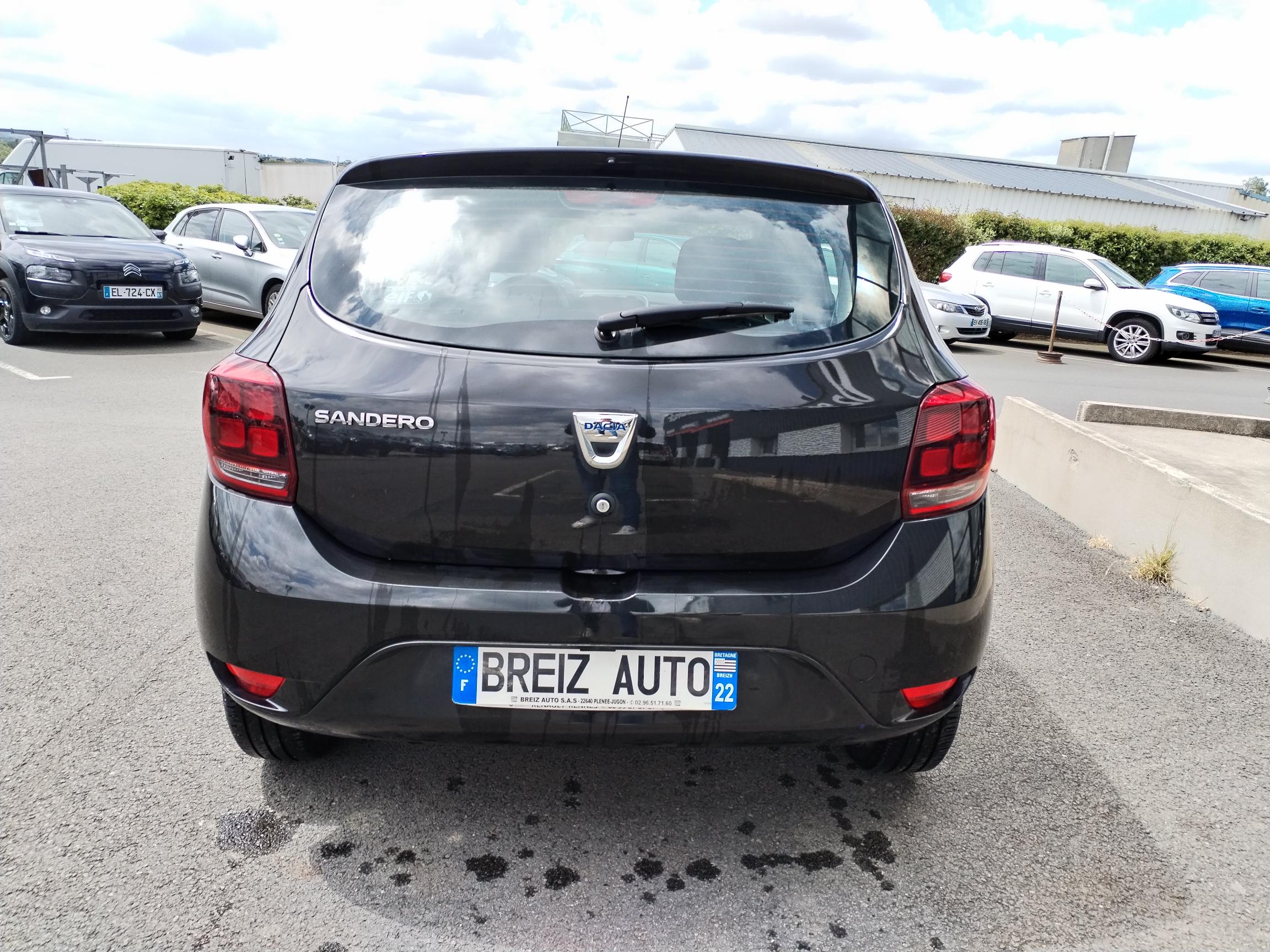 DACIA           SANDERO