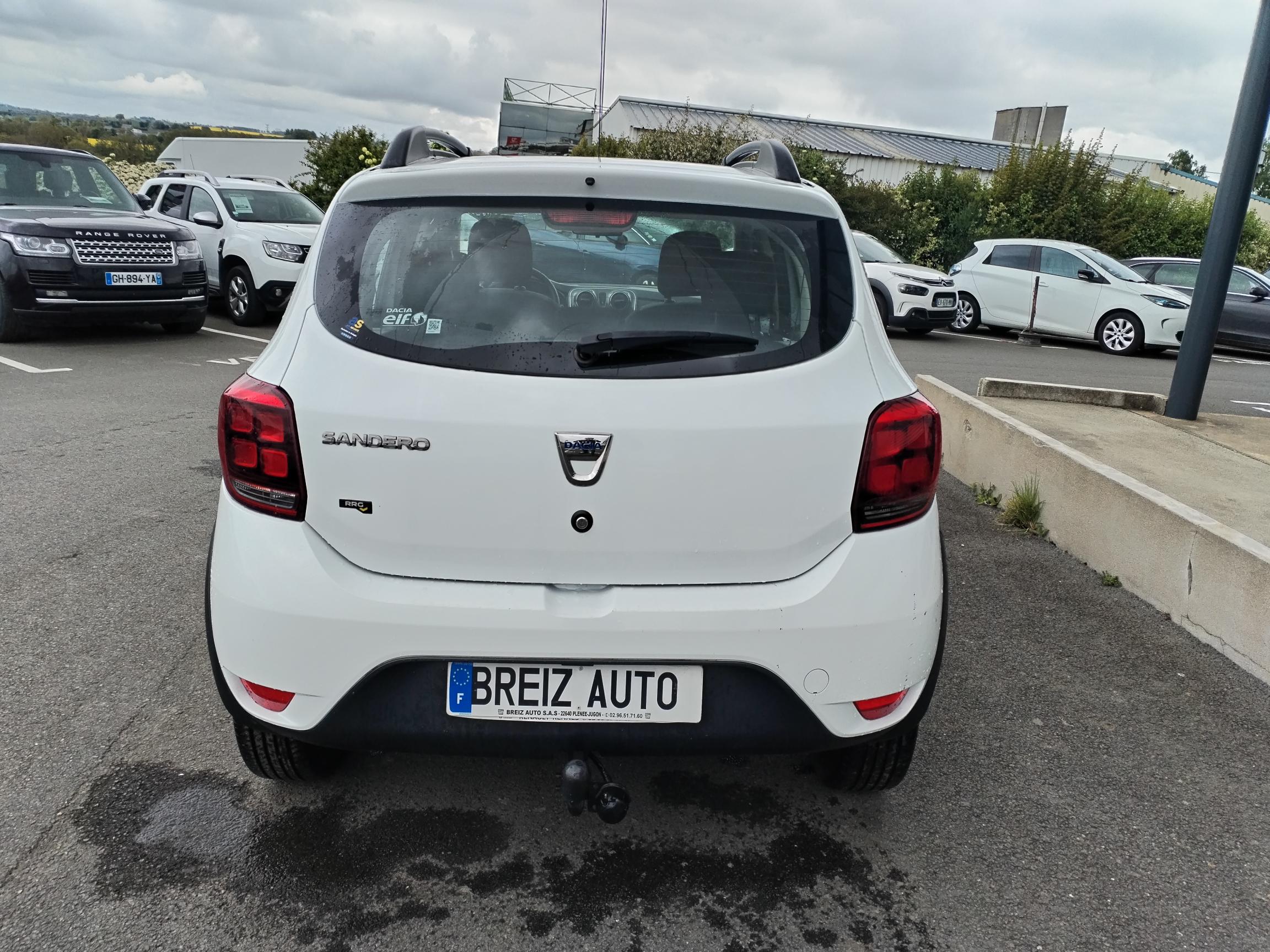 DACIA           SANDERO