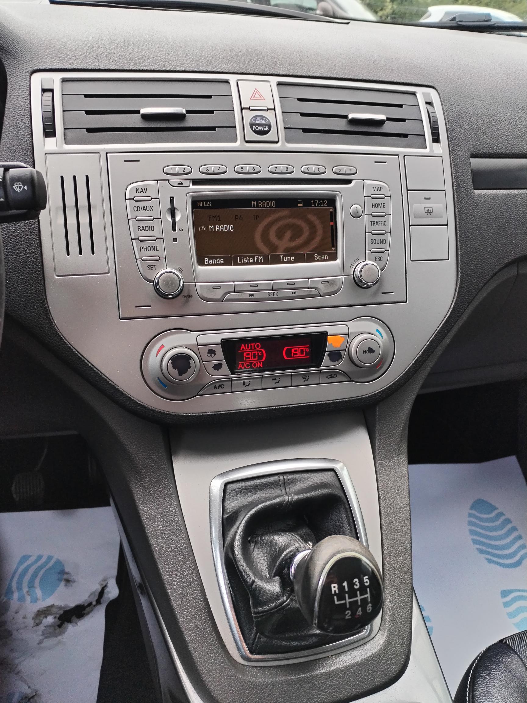 FORD KUGA