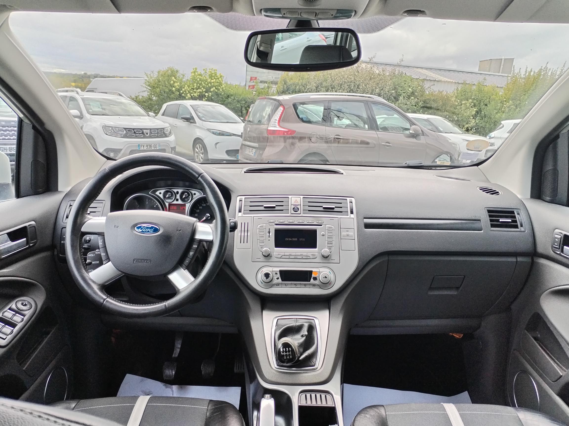 FORD KUGA