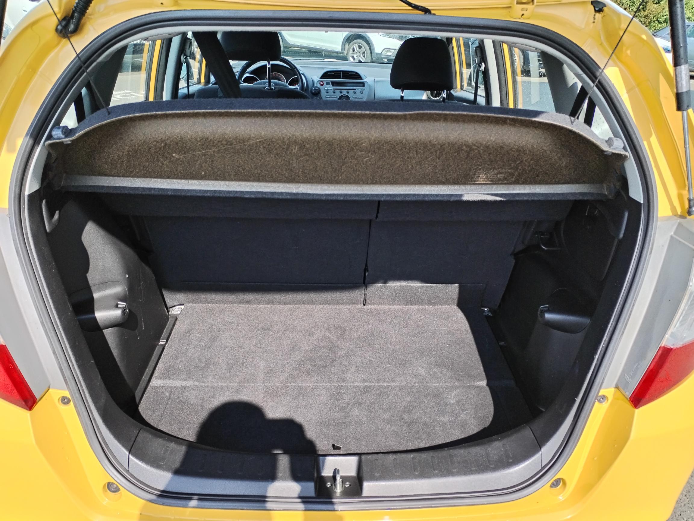 HONDA           JAZZ