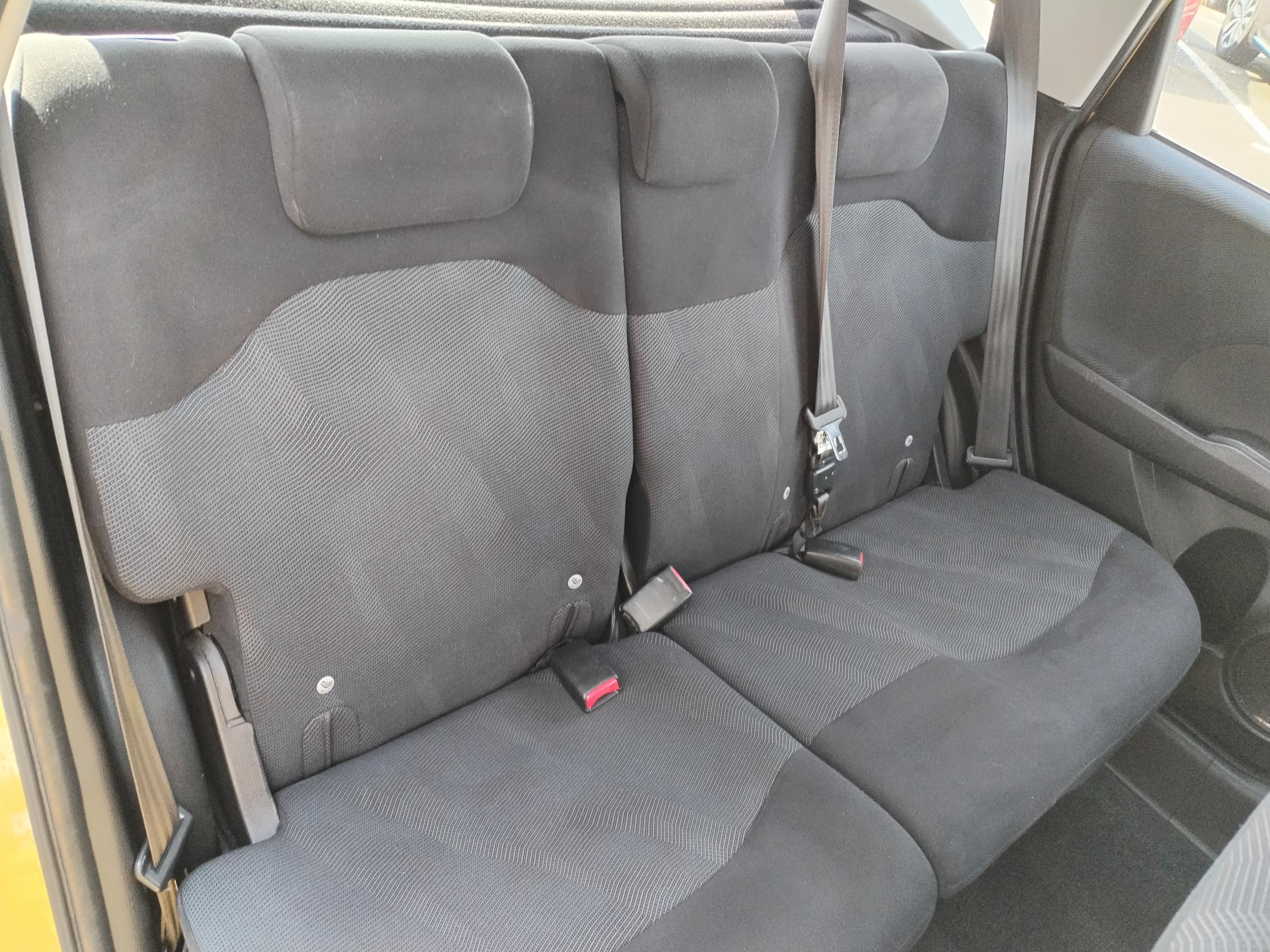 HONDA           JAZZ