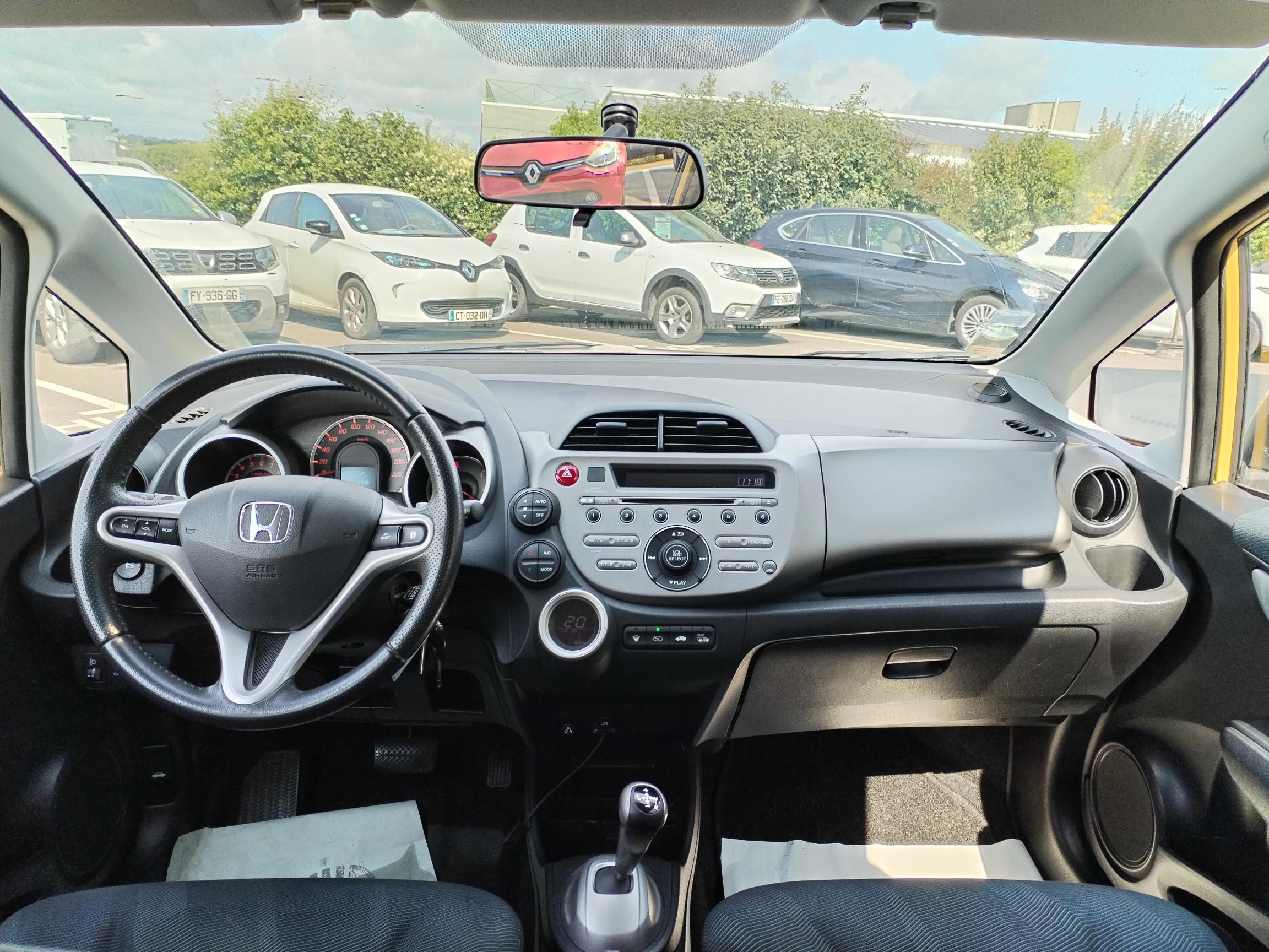 HONDA           JAZZ