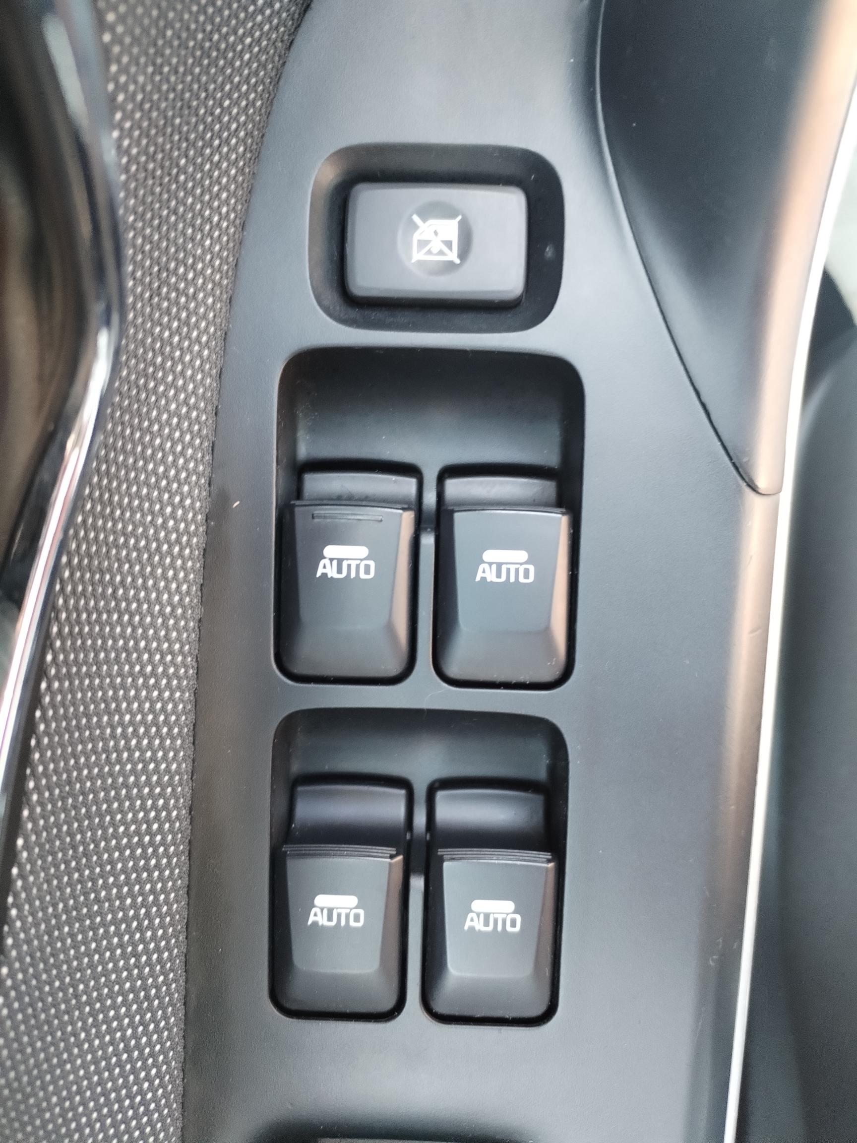 KIA             CEE-D