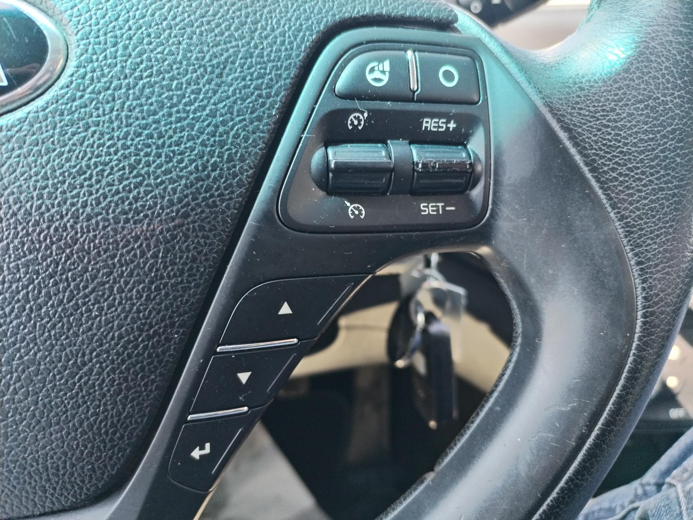 KIA             CEE-D