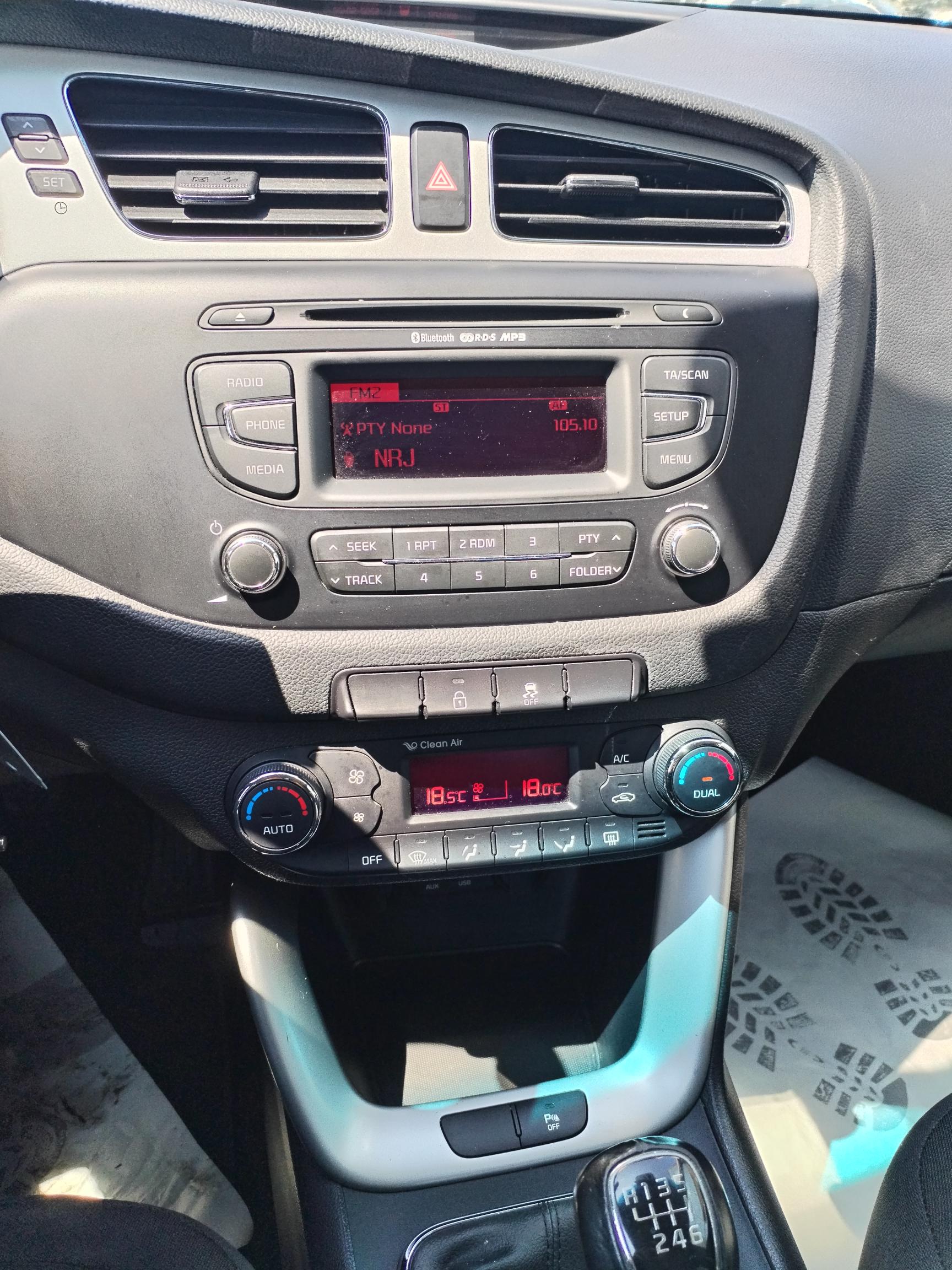 KIA             CEE-D
