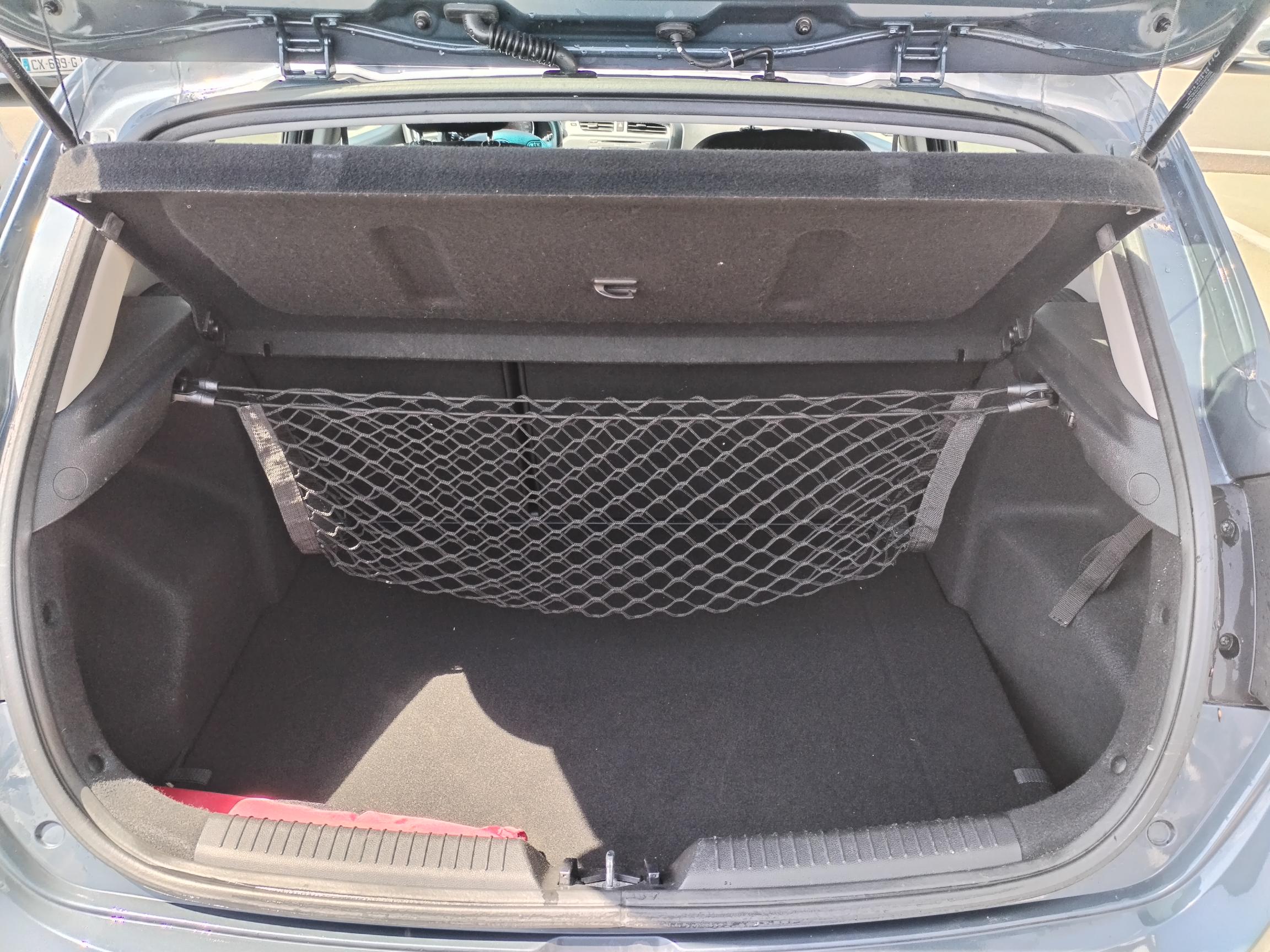 KIA             CEE-D