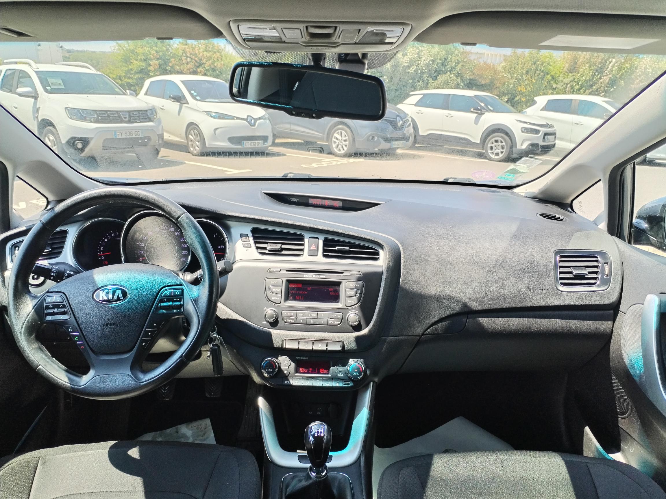 KIA             CEE-D
