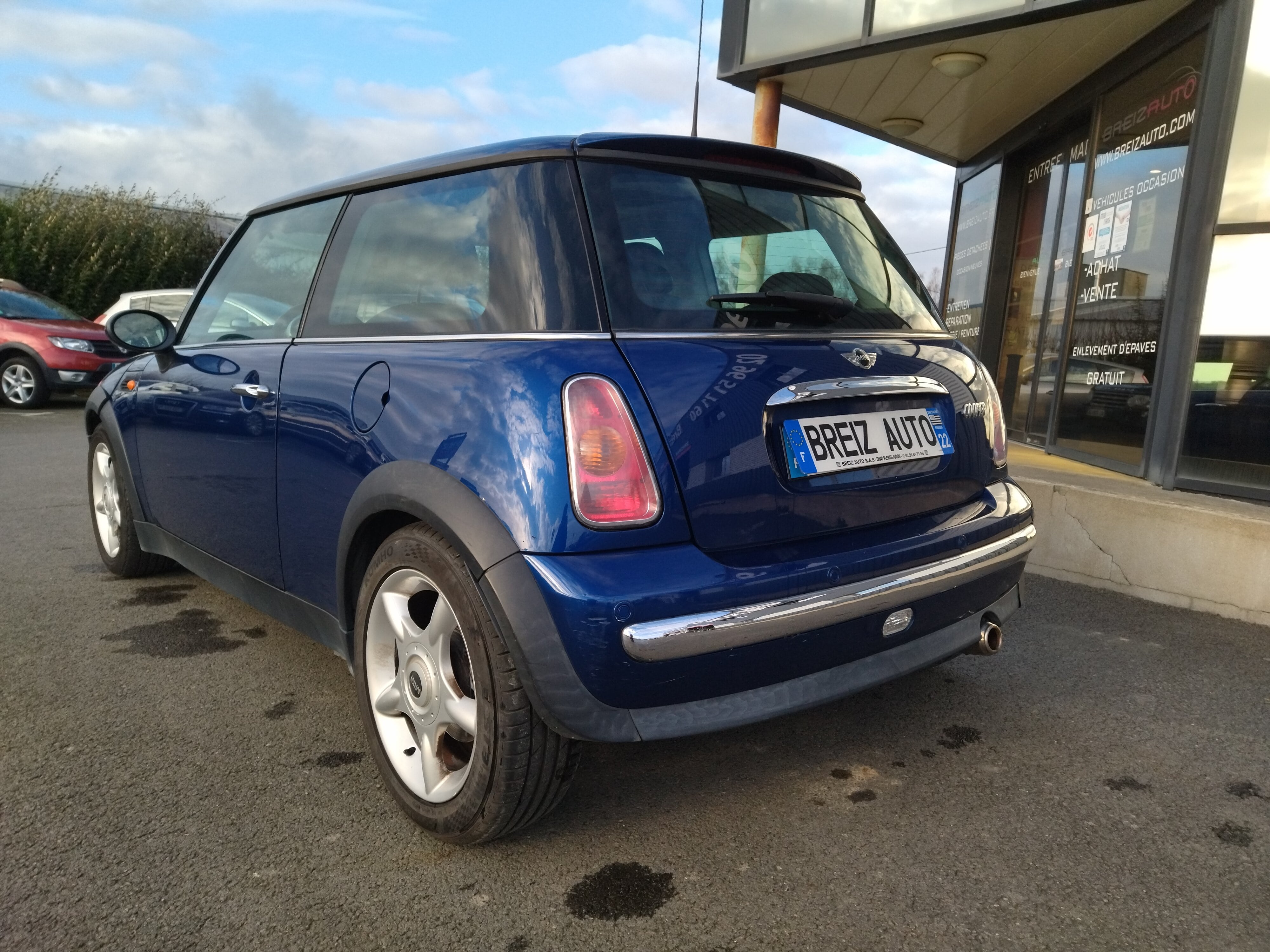 MINI MINI                     