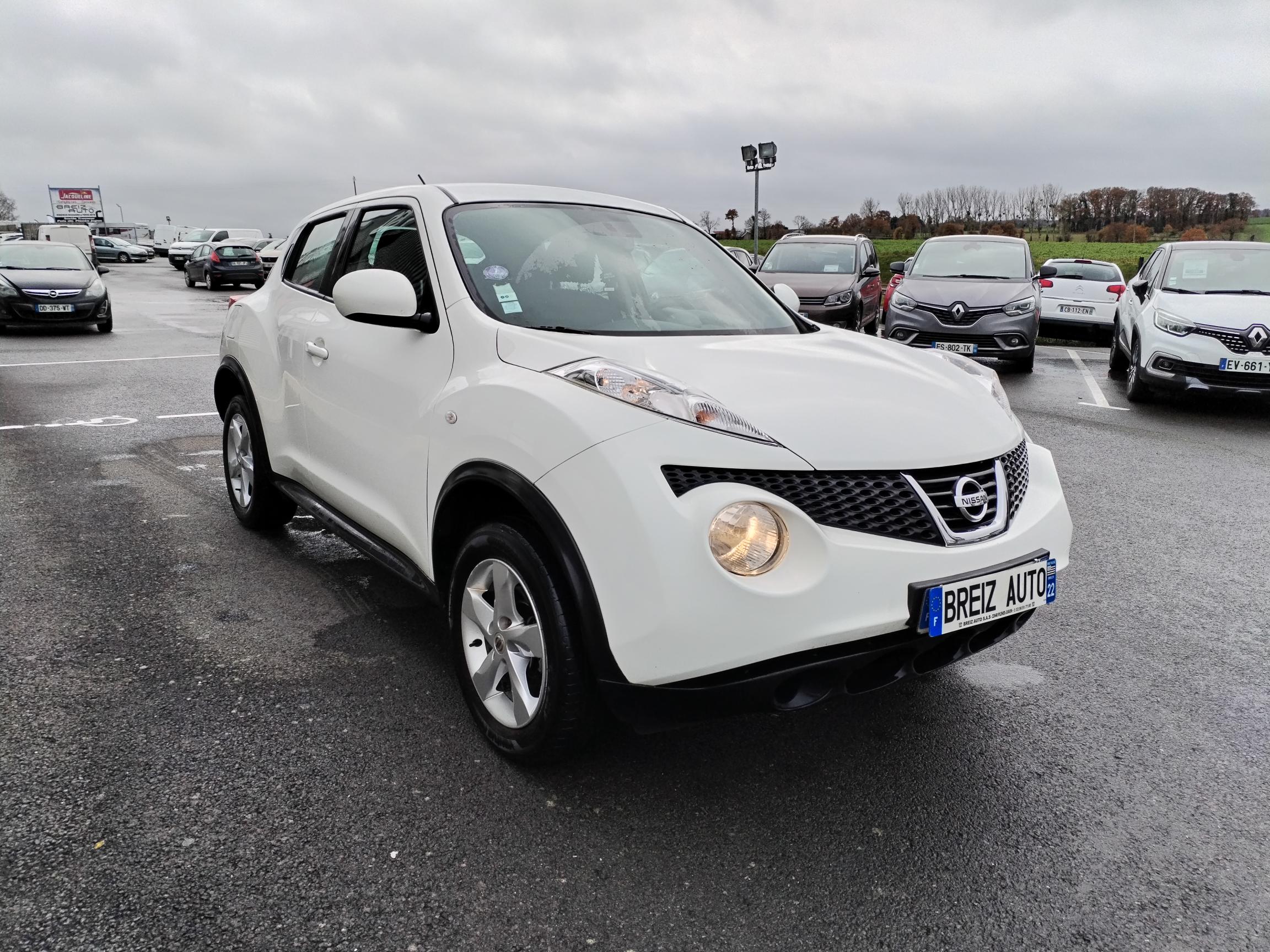 NISSAN          JUKE