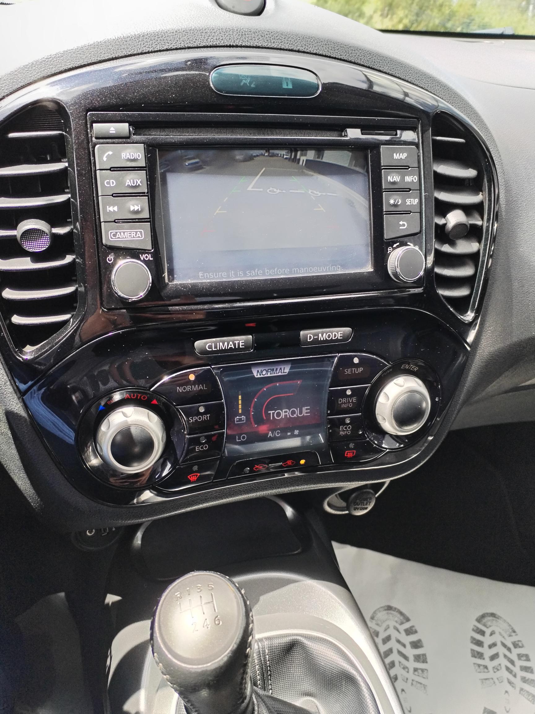 NISSAN          JUKE