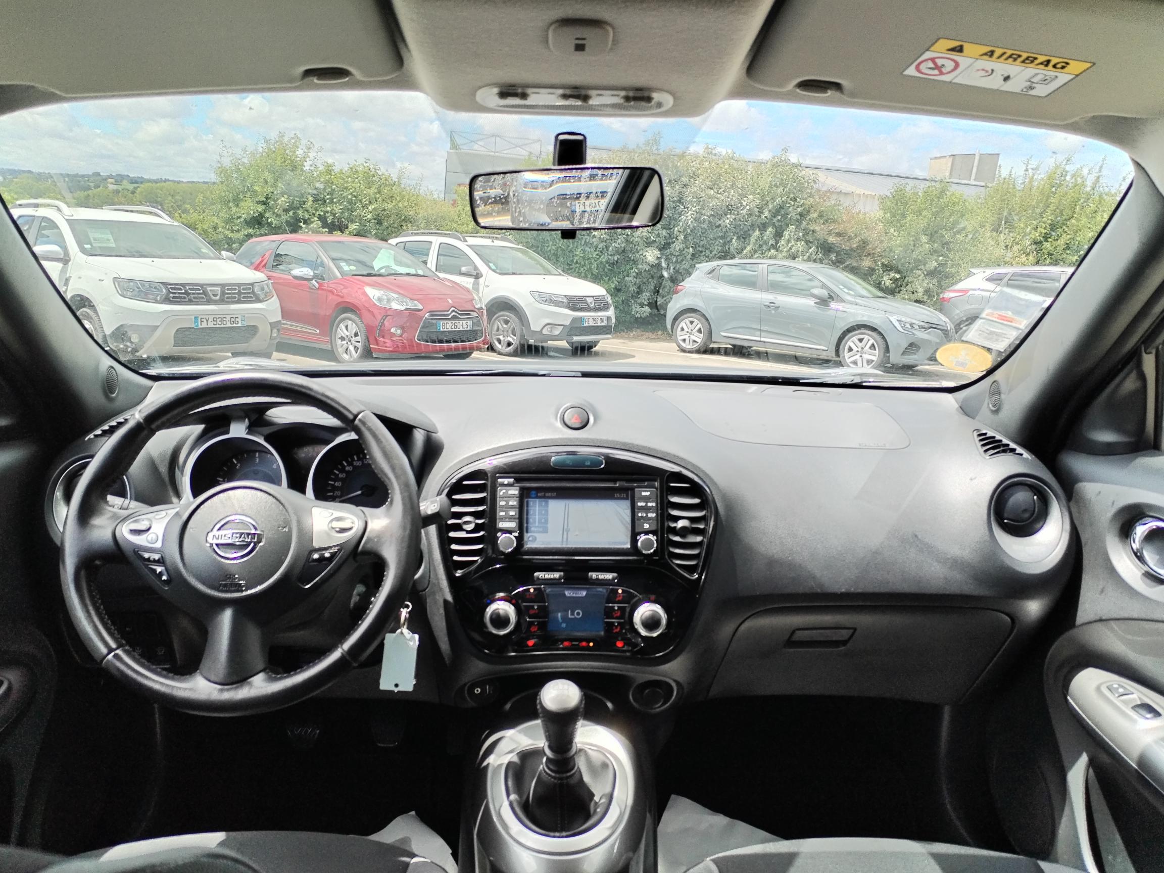 NISSAN          JUKE
