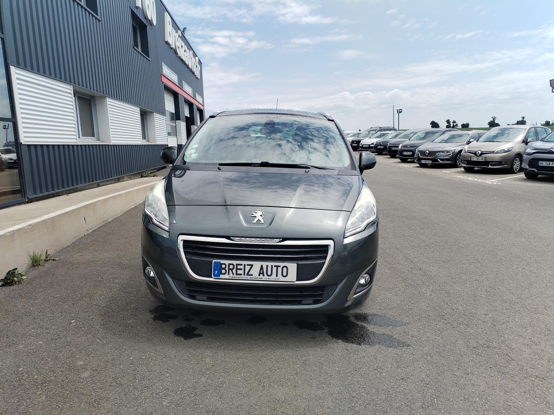 PEUGEOT         5008