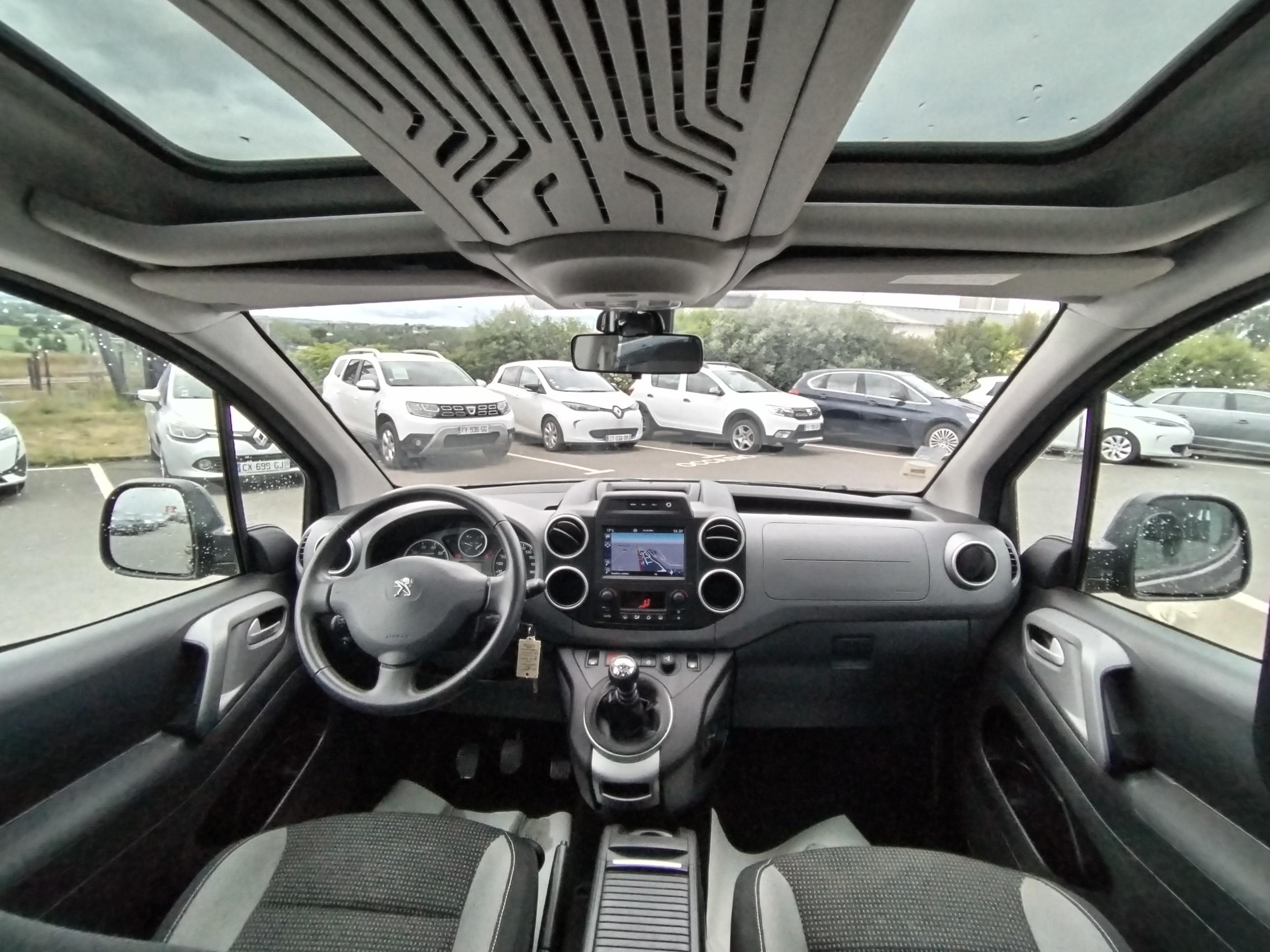 PEUGEOT         PARTNER
