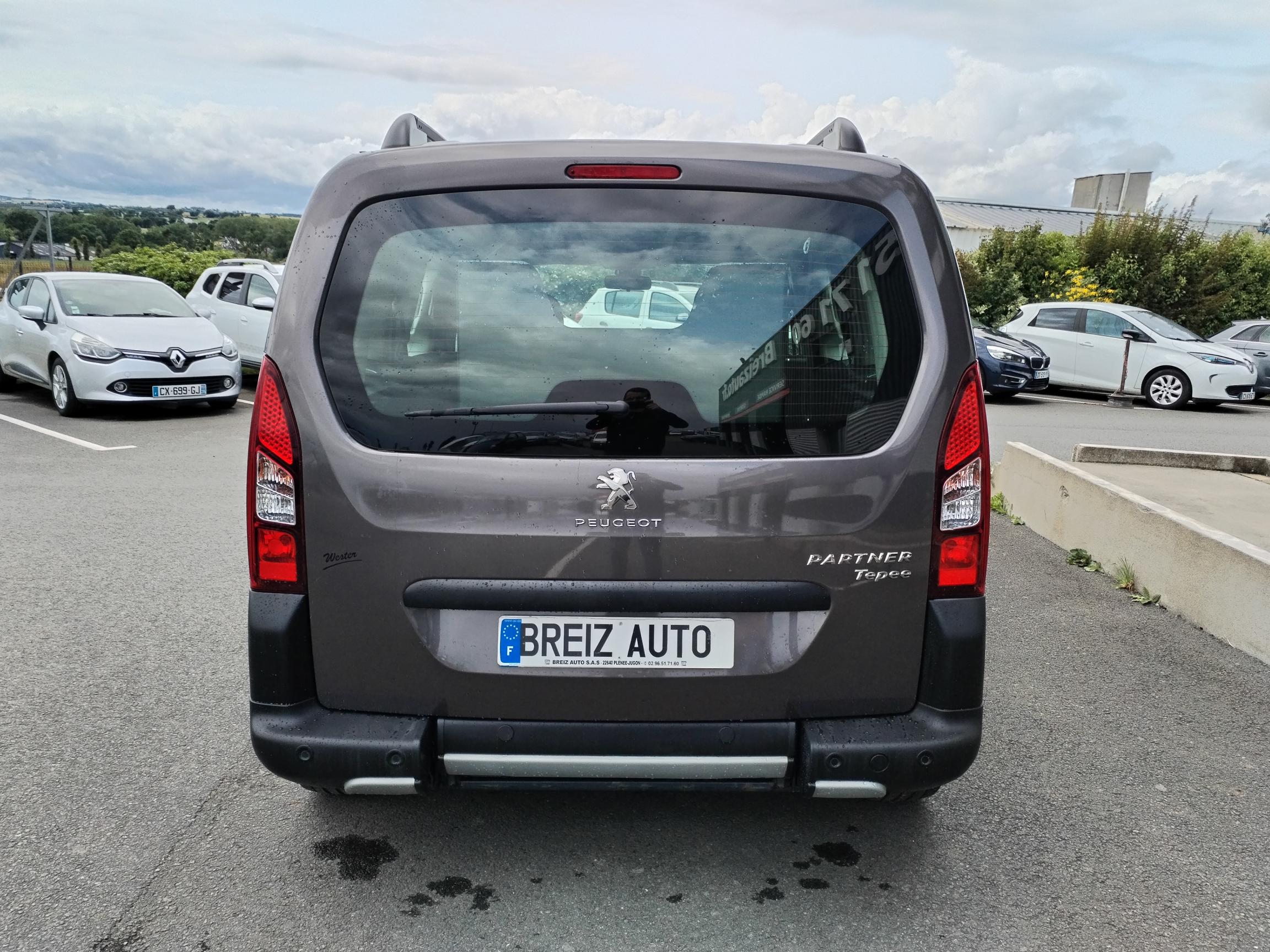 PEUGEOT         PARTNER