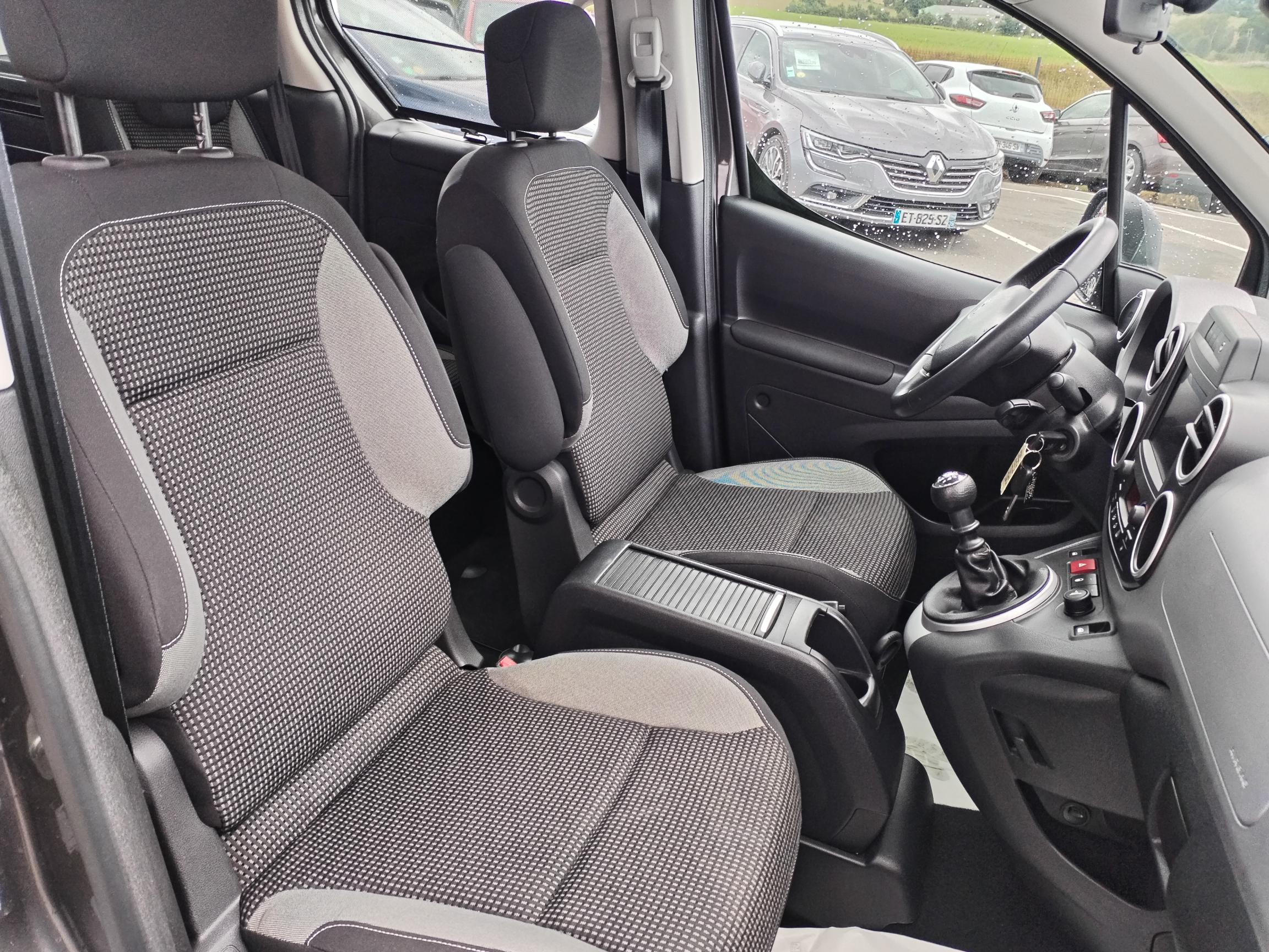 PEUGEOT         PARTNER