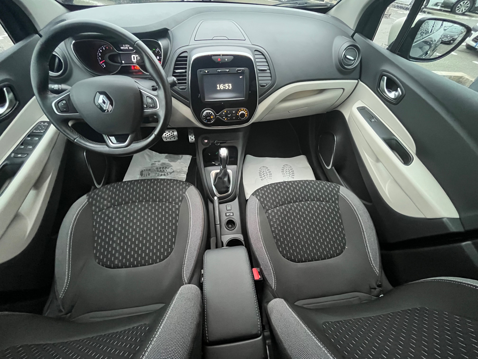 RENAULT  CAPTUR