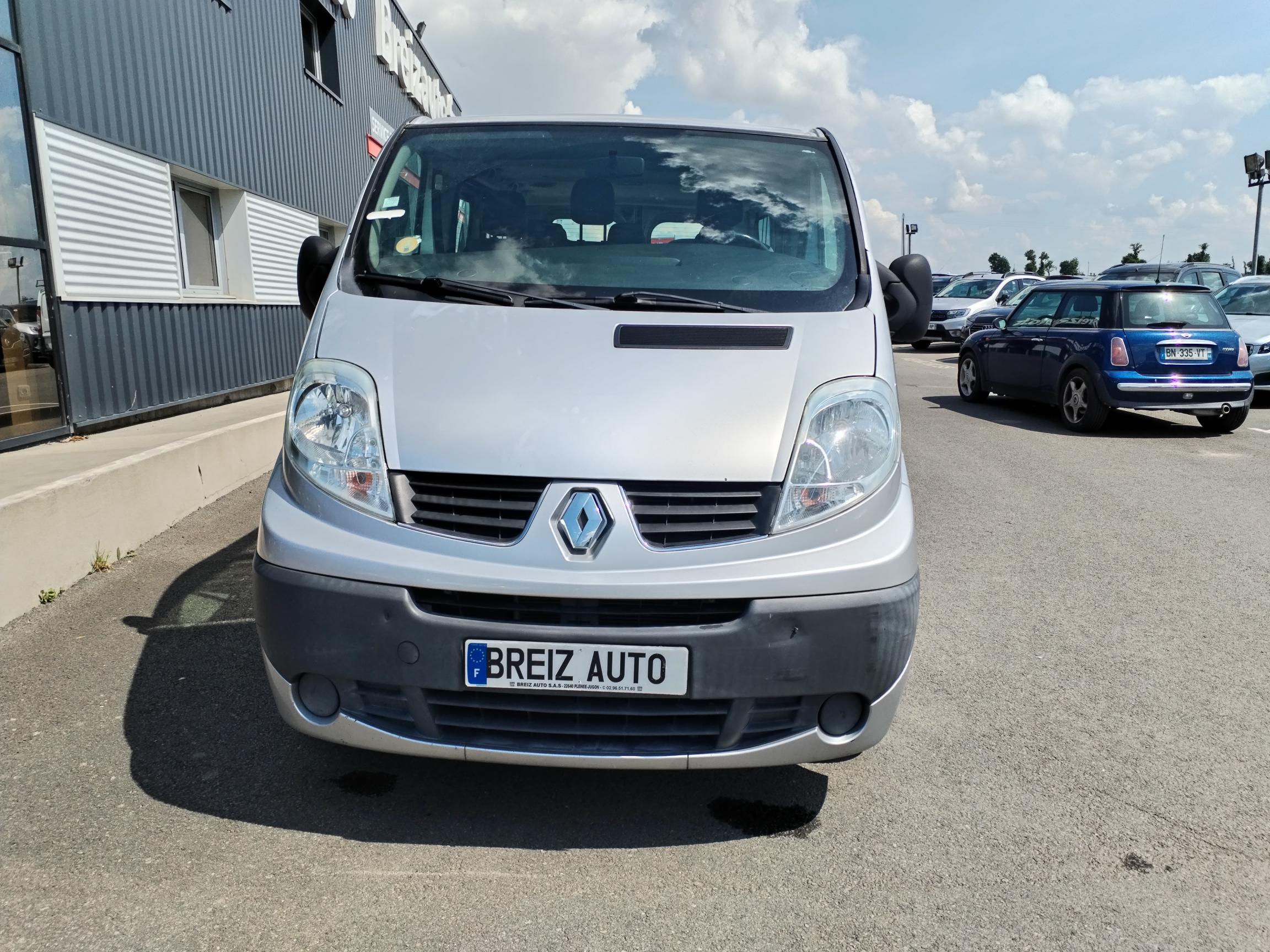 RENAULT  TRAFIC