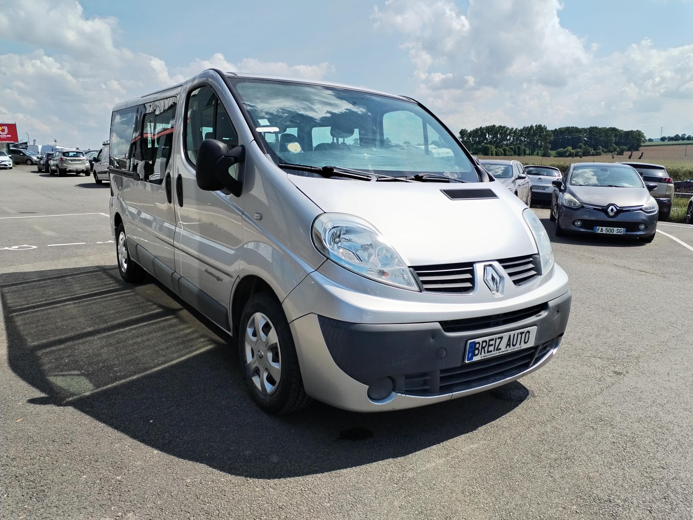 RENAULT  TRAFIC