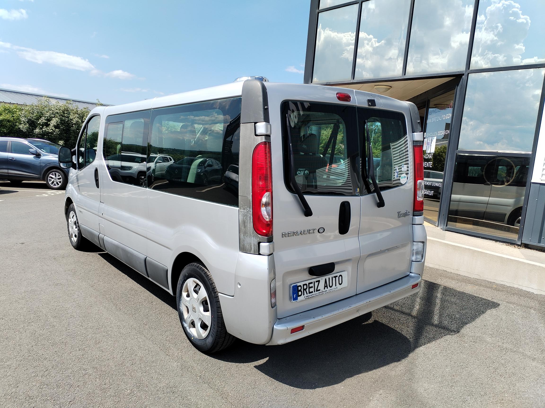 RENAULT  TRAFIC