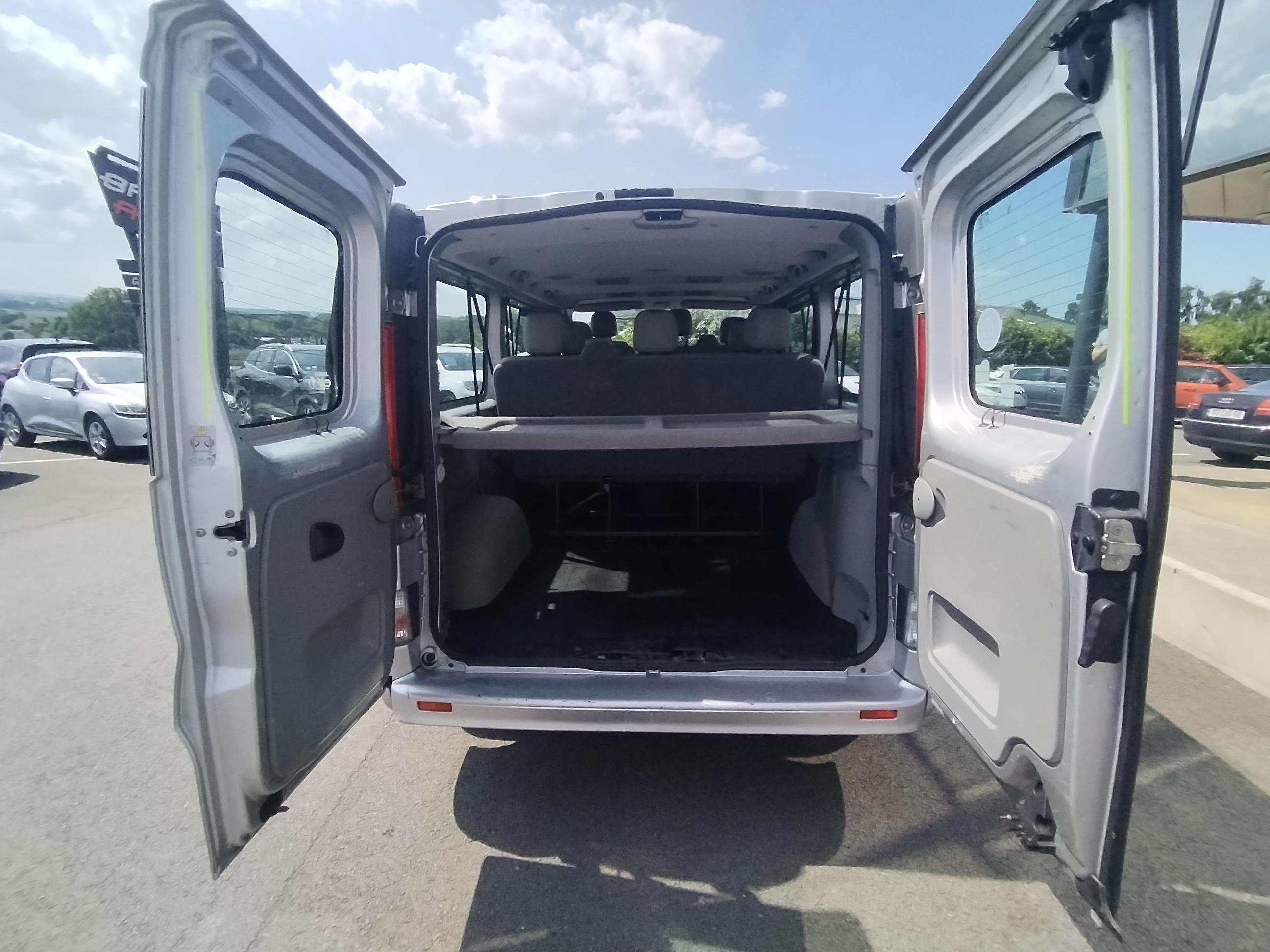 RENAULT  TRAFIC
