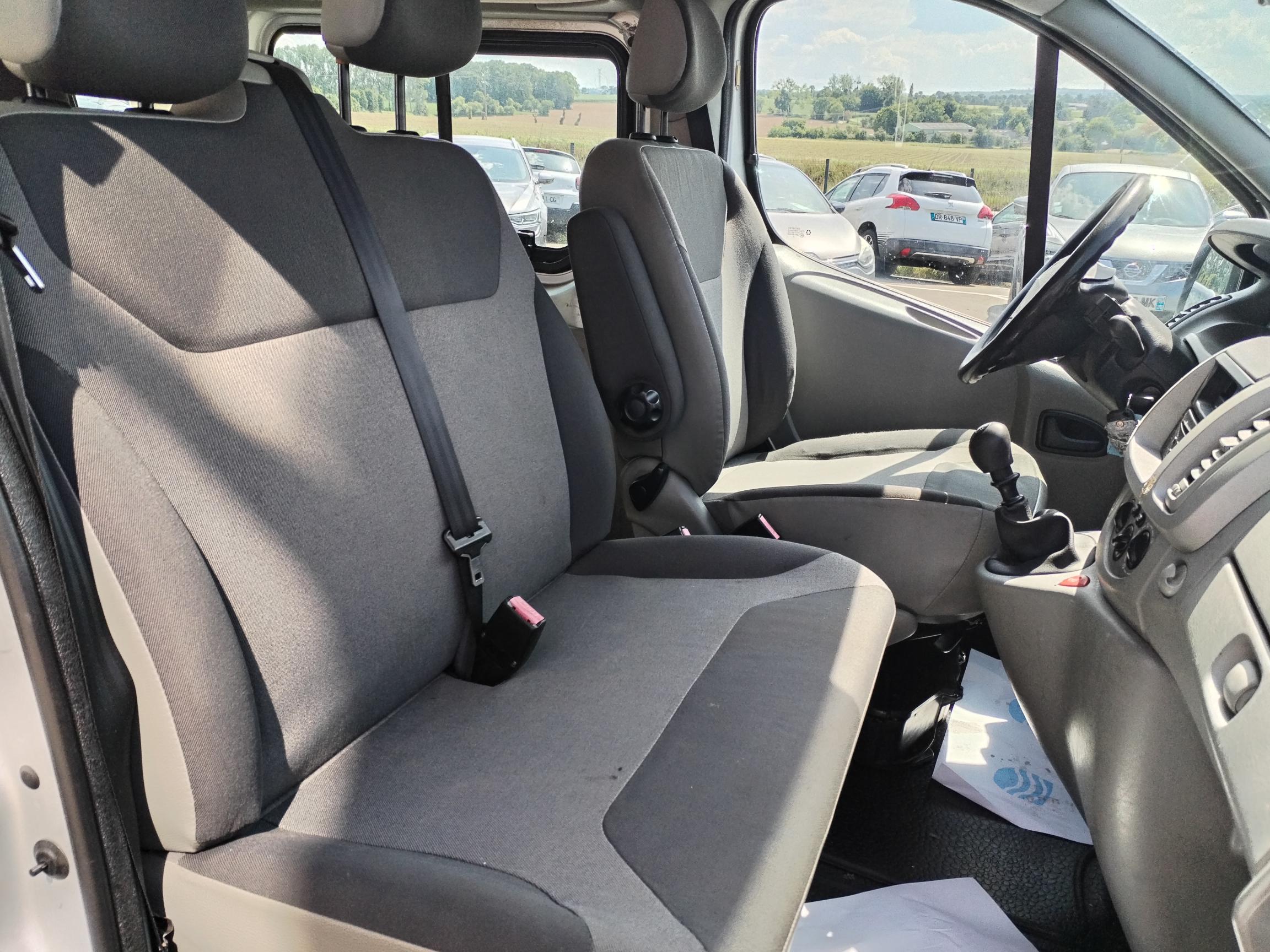 RENAULT  TRAFIC