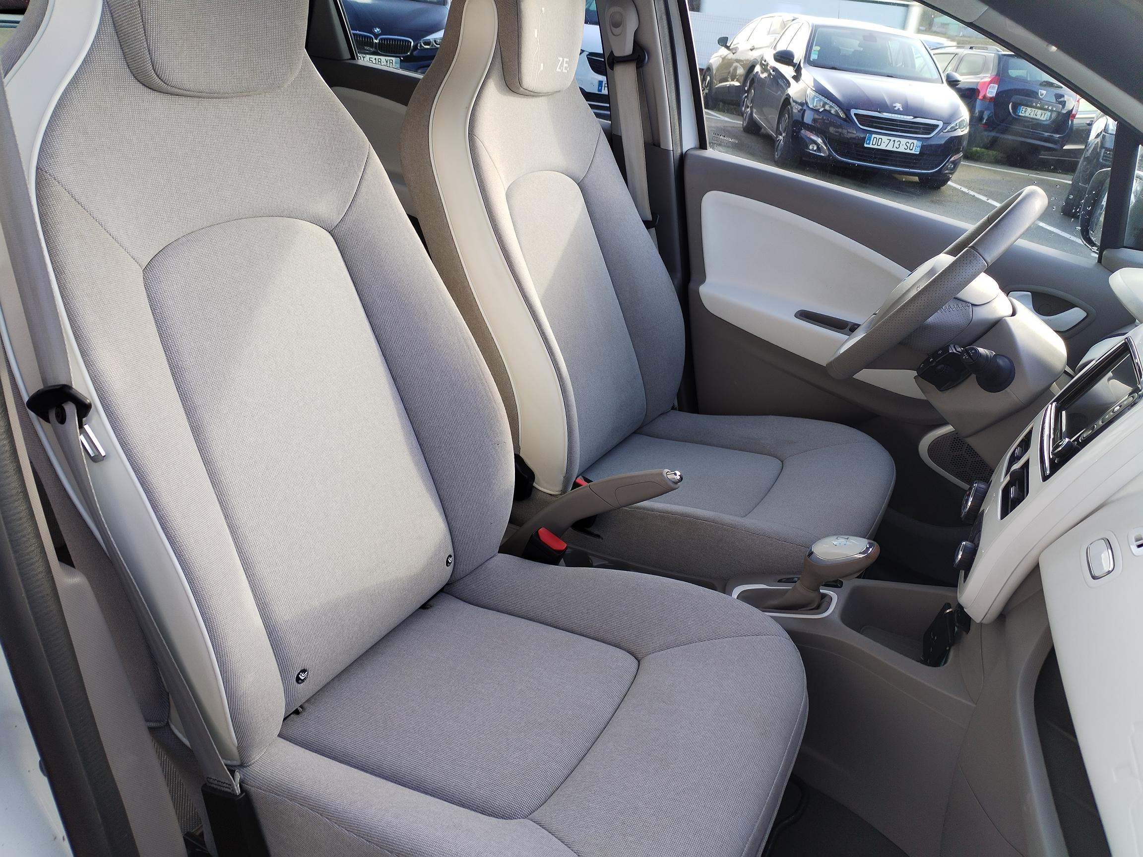RENAULT  ZOE