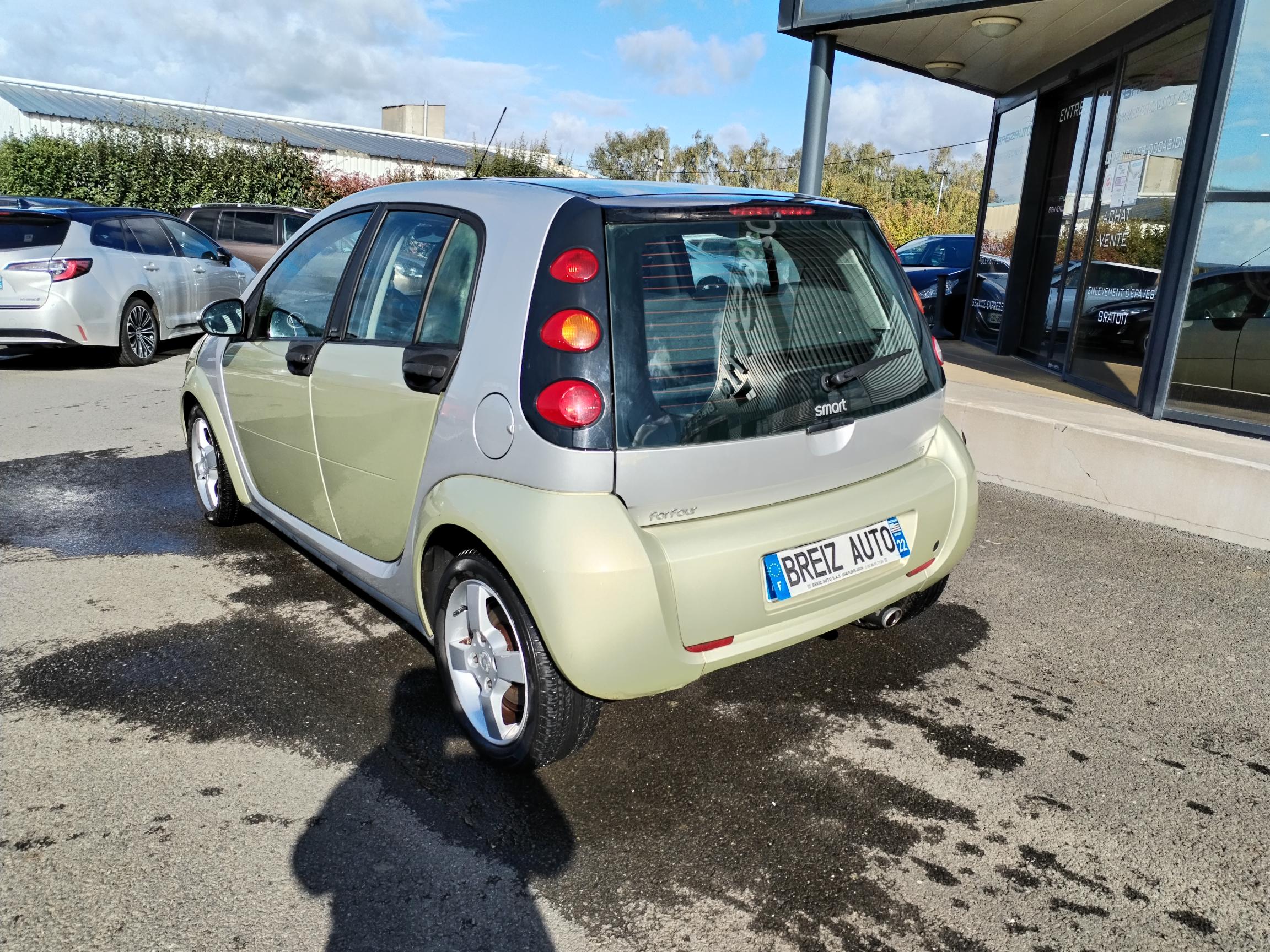 SMART           FORFOUR