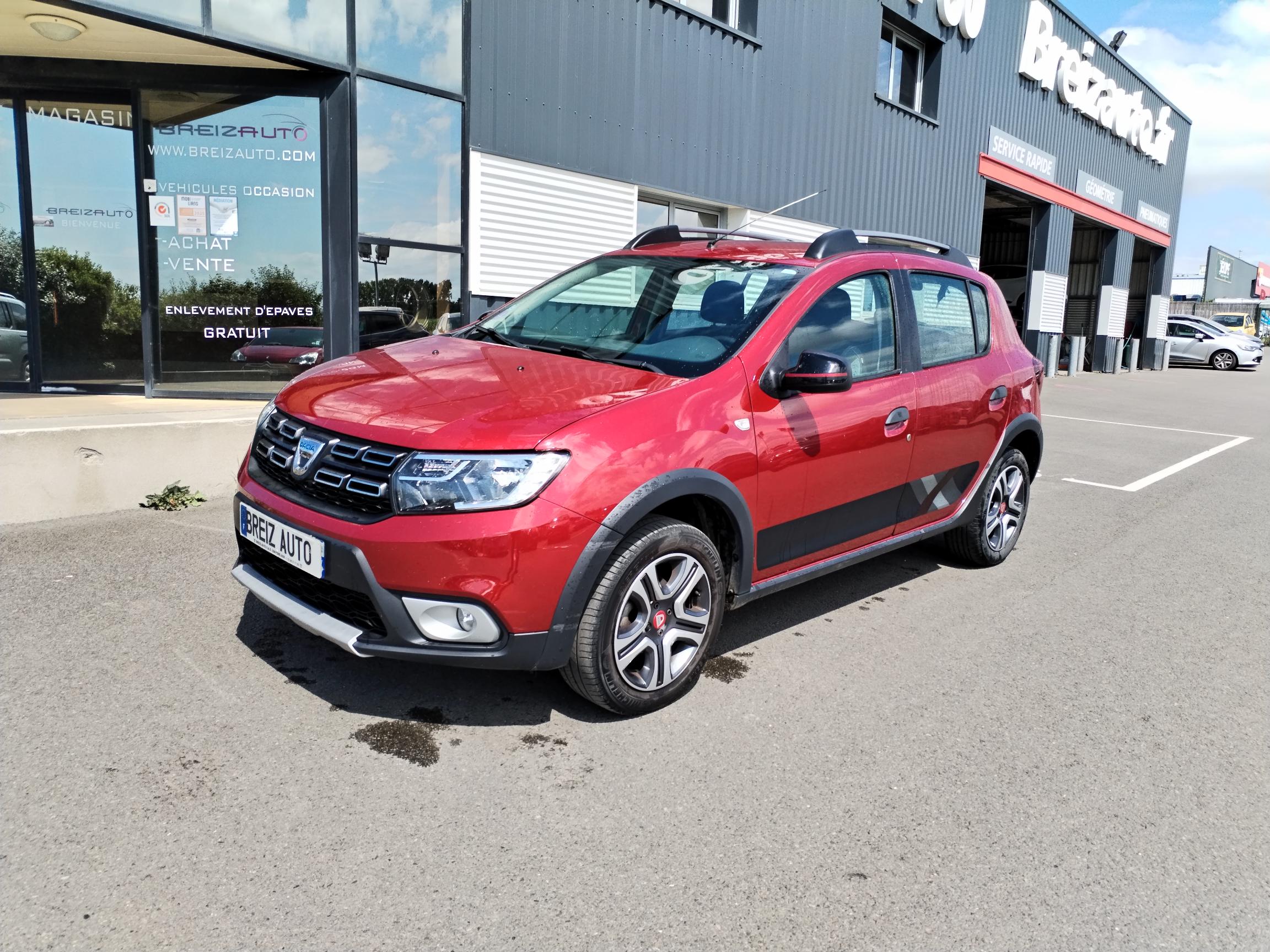 DACIA           SANDERO