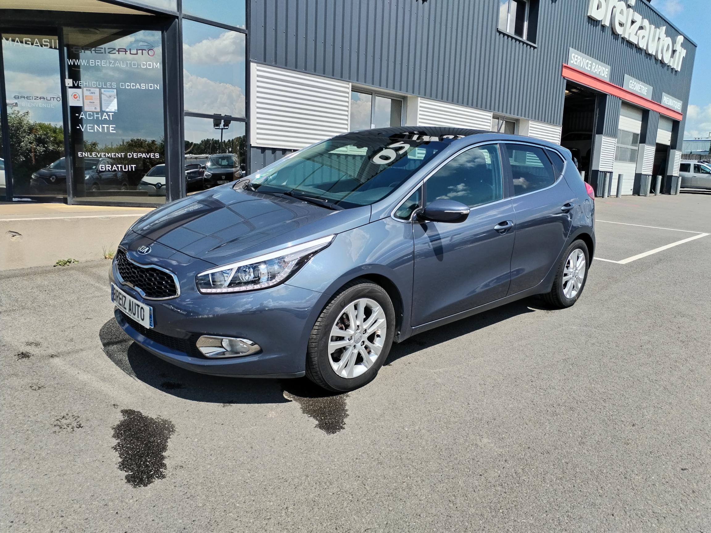 KIA             CEE-D
