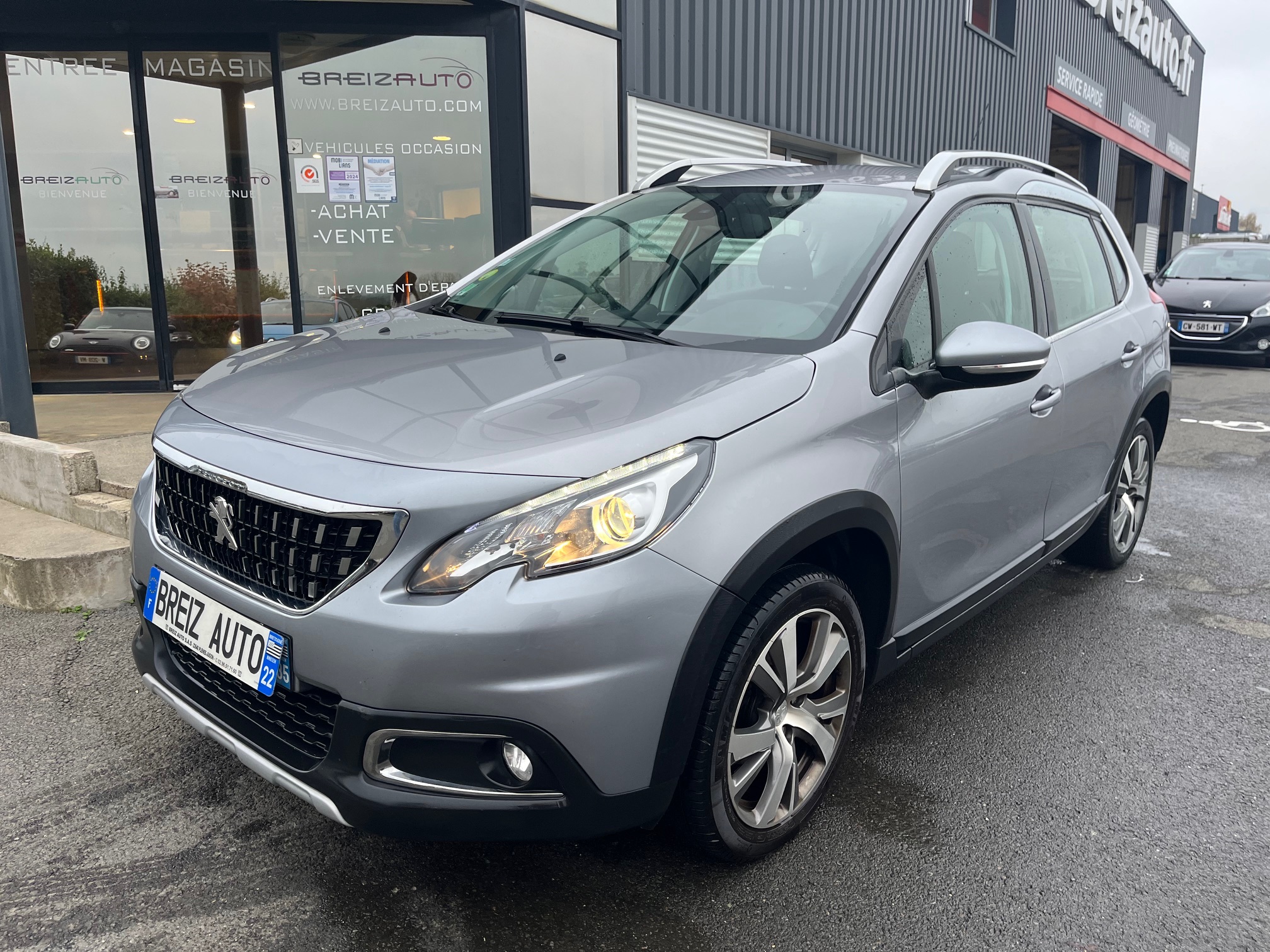 PEUGEOT         2008