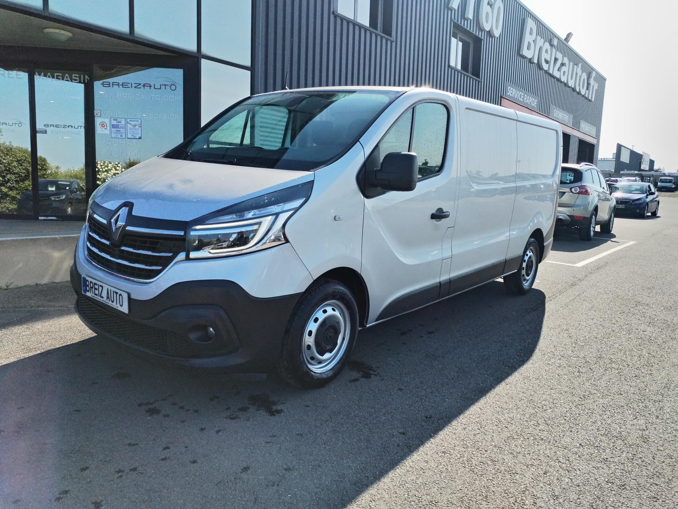 RENAULT  TRAFIC